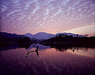 全新冒险在此启航 《真女神转生5》上市宣传片欣赏